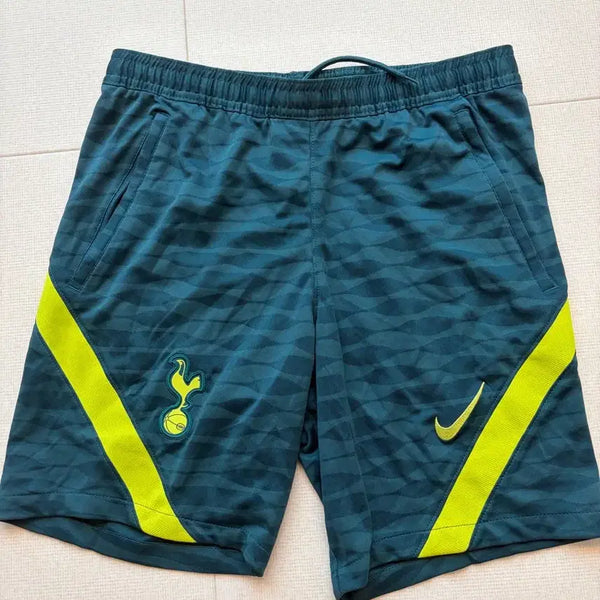 [BUNJANG] Tottenham Hotspur 21-22 Training Shorts / 21-22 토트넘 트레이닝 쇼츠 반바지