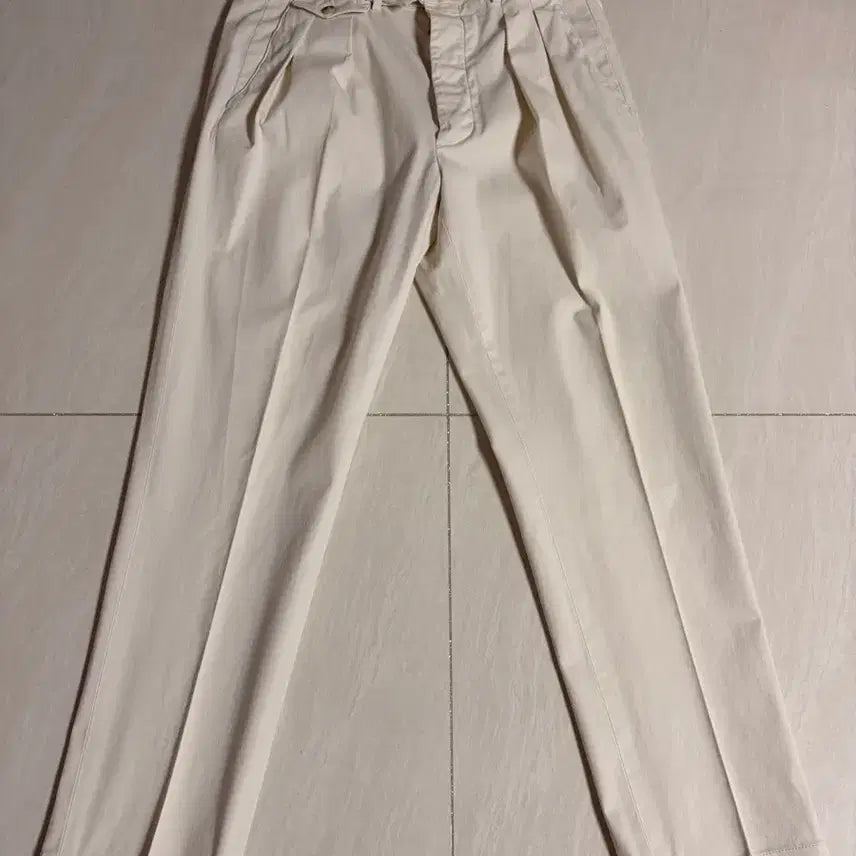 [BUNJANG] Radrini Gurkha Pants Ivory / 라드리니 구르카 팬츠 아이보리 컬러