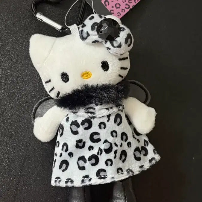 [BUNJANG] Leopard Long-Legged Kitty Keyring / 레오파드 롱다리 키티 키링