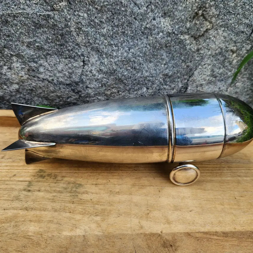 [BUNJANG] Vintage 1950s Zeppelin Blimp Cocktail Shaker / 빈티지 1950년대  제플린 비행선 칵테일 셰이커(Zeppelin Blimp Cocktail Shaker)