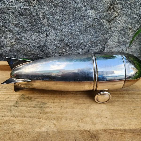 [BUNJANG] Vintage 1950s Zeppelin Blimp Cocktail Shaker / 빈티지 1950년대  제플린 비행선 칵테일 셰이커(Zeppelin Blimp Cocktail Shaker)
