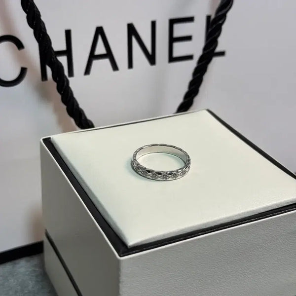 [BUNJANG] Chanel Coco Crush Small Diamond Ring 18K White Gold / 샤넬 코코크러쉬 스몰 다이아반지