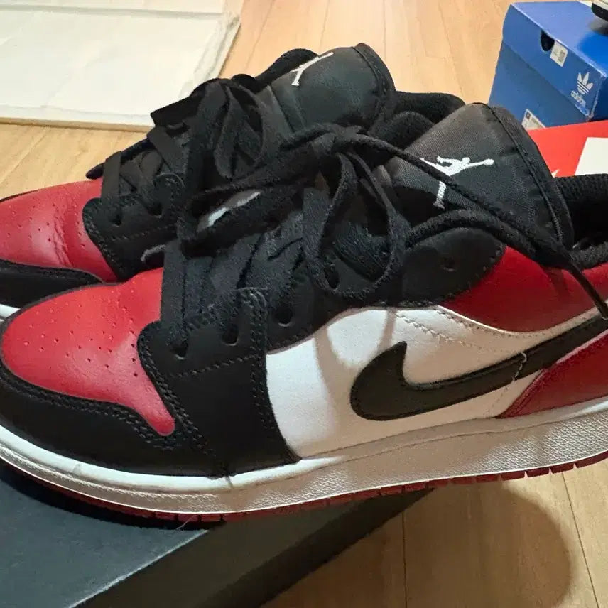 [BUNJANG] Nike Air Jordan 1 Bred Toe 240 / 나이키 에어조던1 브레드토 240