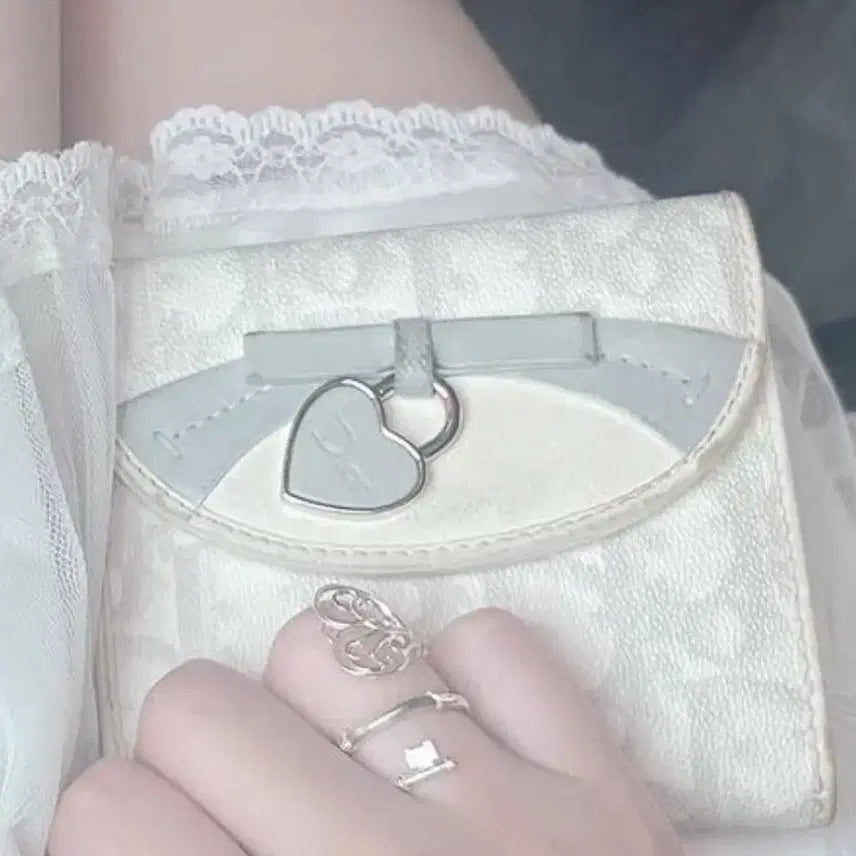 [BUNJANG] Dior Oblique Romantic Heart Charm Wallet Sky Blue / 이번주까지가격인하) 디올 오블리크 로맨틱 하트참 반지갑 하늘색