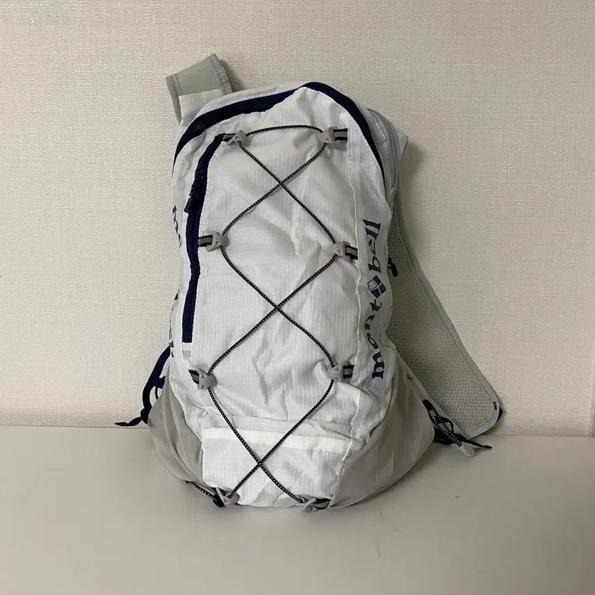 [BUNJANG] Montbell 15L White Backpack / 몽벨 배낭 화이트 백팩 15L