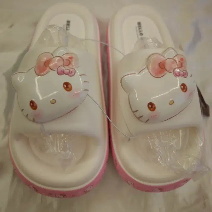 [BUNJANG] Hello Kitty Pink Slippers (Size 250) / 헬로키티 슬리퍼 핑크 250