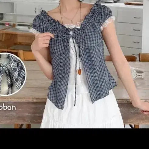 [BUNJANG] Check Pattern Off-Shoulder Blouse / 체크 패턴오프숄더 블라우스새너