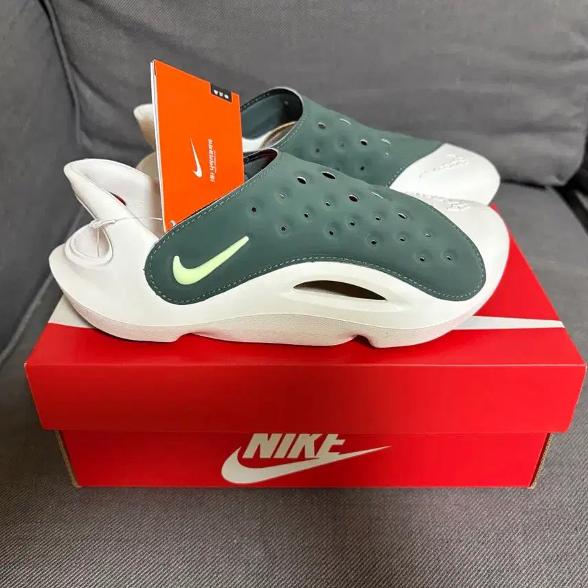 [BUNJANG] Nike Aqua Sock Sandals (210mm) / 나이키 아쿠아 샌들.  210mm