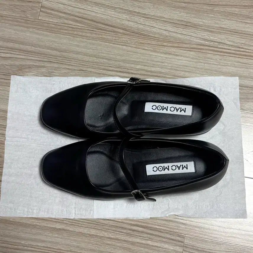 [BUNJANG] Marcok Mary Jane Flat Shoes Black / 마크모크 메리제인 플랫슈즈 블랙
