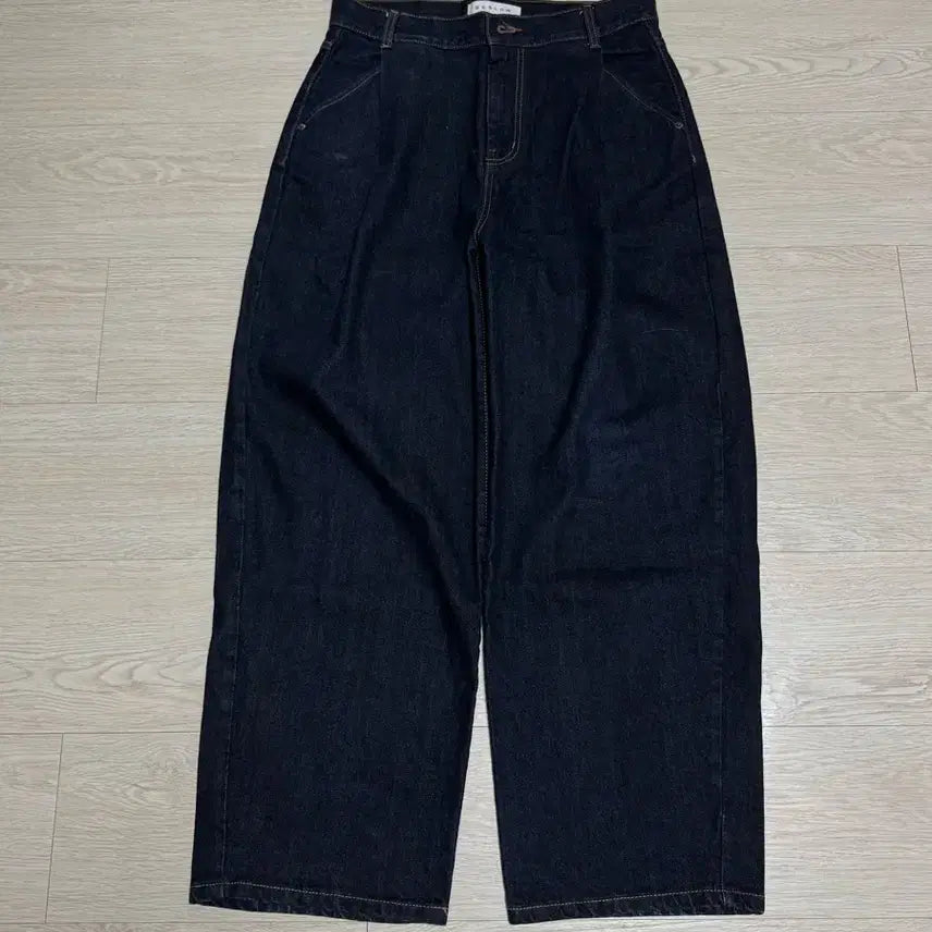 [BUNJANG] Beslow Conmill One-Tuck Denim Indigo 30 / 비슬로우 콘밀 원턱 데님 인디고 30