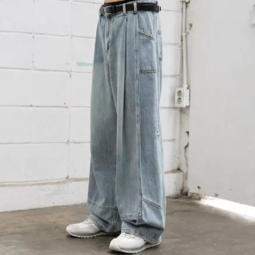 [BUNJANG] Begin202 Veneta Two-Tuck Denim Pants Vintage Blue (Light Wash) Size 1 / 새상품/택O 비긴202 베네타 투턱 데님 팬츠 빈티지 블루(연청) 1사이즈
