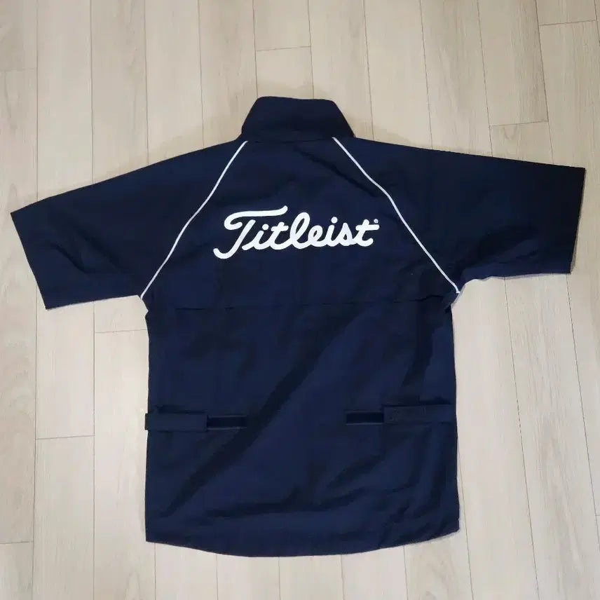 [BUNJANG] Titleist Half-Sleeve Windbreaker Navy Size 95 / 타이틀리스트 반팔 바람막이 네이비 95