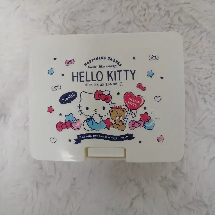 [BUNJANG] Sanrio Hello Kitty One-Touch Case / 산리오 헬로키티 원터치케이스