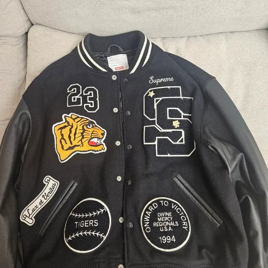 [BUNJANG] Supreme Tiger Varsity Jacket XL / 슈프림 타이거 바시티 자켓 XL