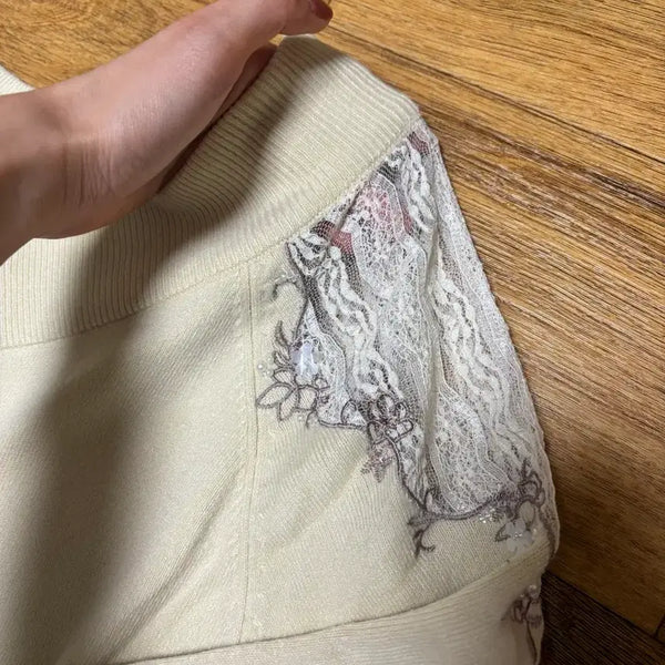 [BUNJANG] Axis Farm Sawako-style Lace Knit / 엑시즈팜 사와코깔 레이스 여리핏 니트