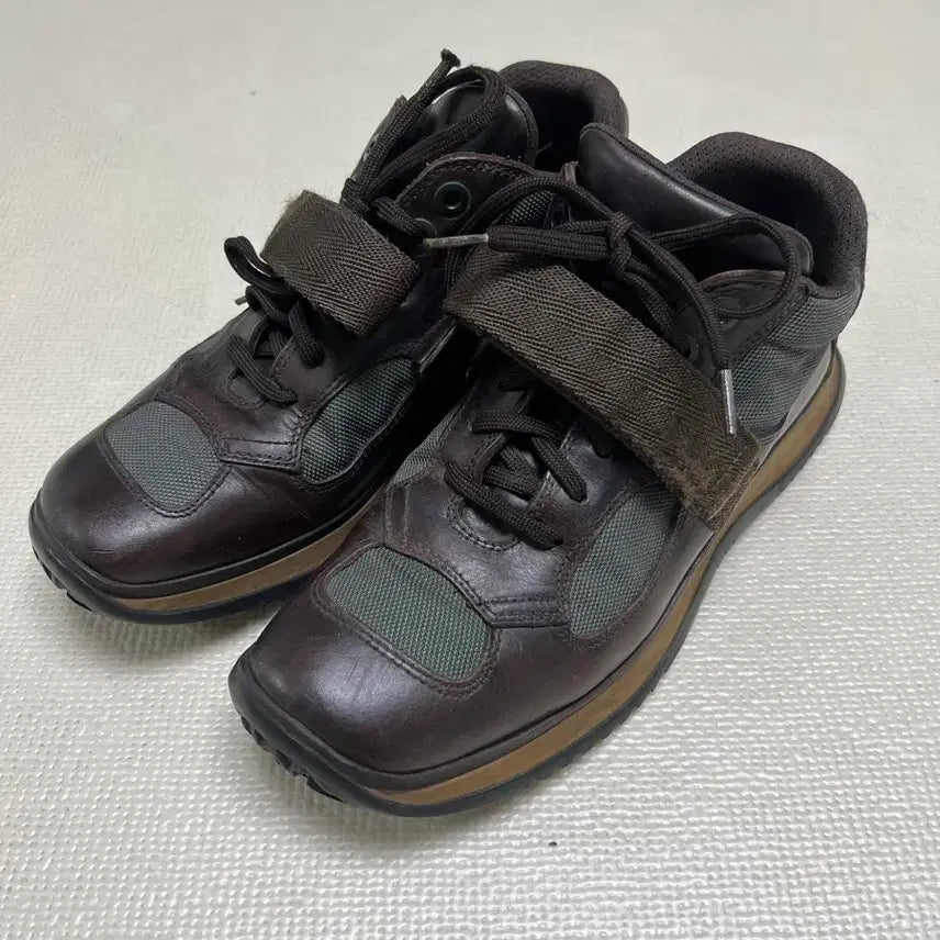 [BUNJANG] Prada Sport Late 90s Early 00s Leather Mesh Velcro Strap Sneakers / Late 90sEarly 00s PRADA SPORT 프라다스포츠 레더 메쉬 벨크로 스트랩 스니커즈 6사이즈