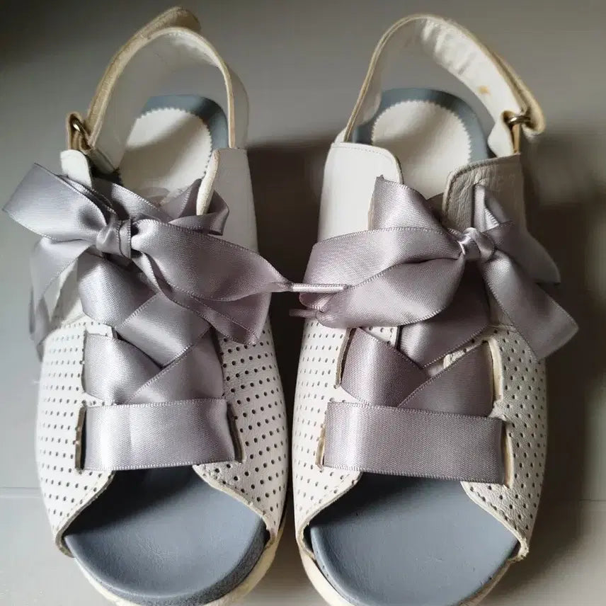 [BUNJANG] Ribbon Sandals - New / 리본샌들 새상품