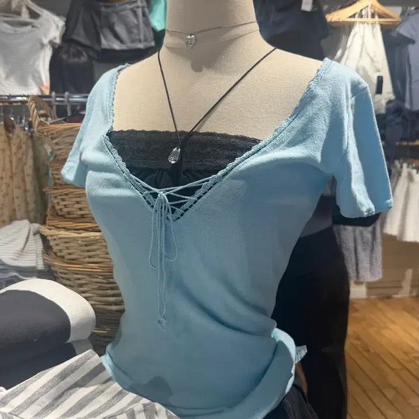 [BUNJANG] Brandy Melville Tania Lace T-Shirt Sky Blue / 새상품) 브랜디멜빌 타니아 Tania 레이스 티셔츠 하늘색