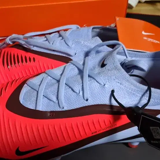[BUNJANG] Nike Phantom GT Elite 3D FG Soccer Cleats / 나이키 팬텀 6 로우 프로 AG 로얄 프로 틴트 브라이트 크림슨