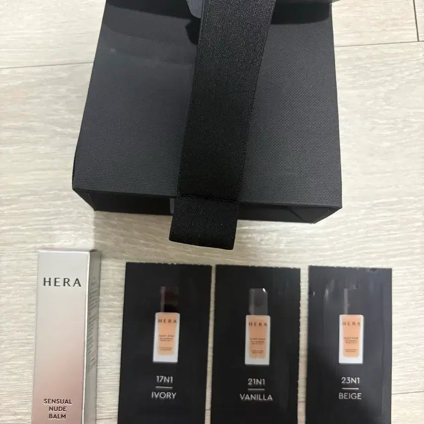 [BUNJANG] Hera Nudebalm Burji + Silky Stay Foundation 3ml Set / 헤라 누드밤 버찌+ 실키스테이파운데이션3ml 증정