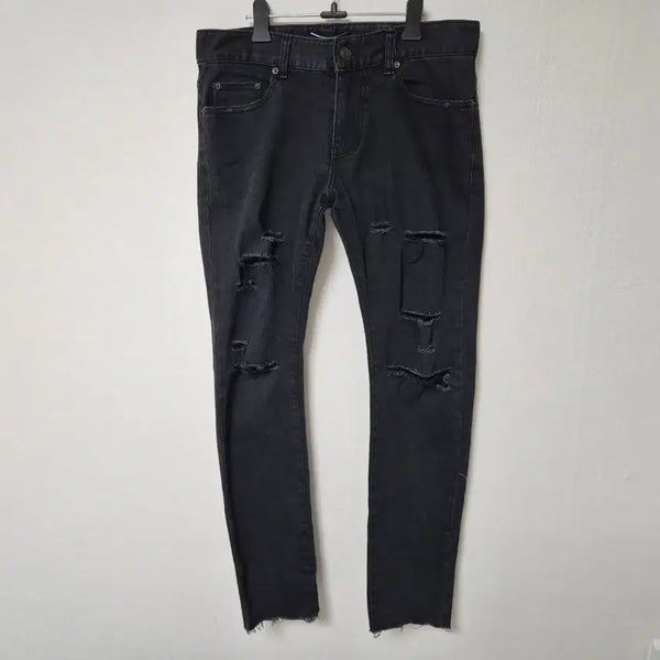 [BUNJANG] D02 M/SK-LW Black Slim Fit Distressed Denim Jeans (30-inch) / D02 M/SK-LW 블랙 데미지 진 청바지 30인치