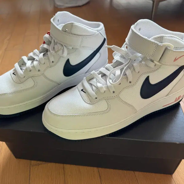 [BUNJANG] Nike Air Force 1 Mid '07 LX Summit White Obsidian / 나이키 에어포스 1 미드 판매합니다