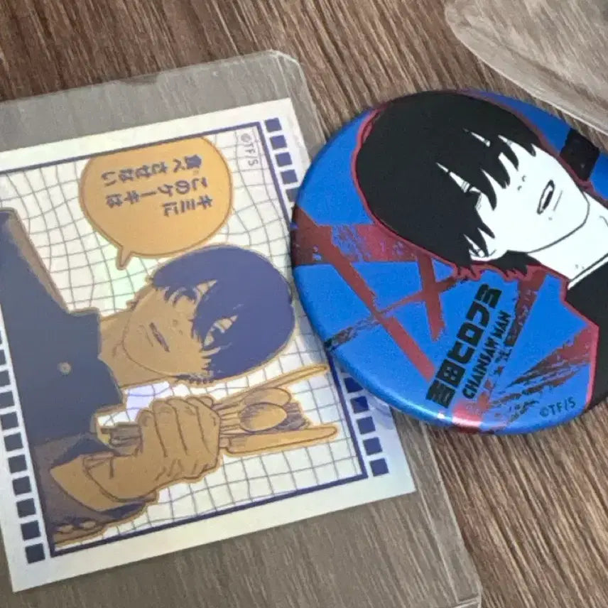 [BUNJANG] Chainsaw Man Yoshida Hirofumi Can Badge & Sticker Set / 7월만 할인 체인소맨 요시다 히로후미 캔뱃지 디콜렉션 점프샵 스티커 원화 굿즈