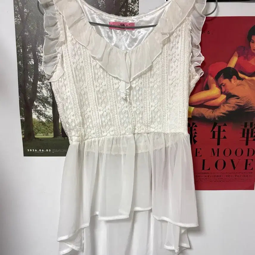 [BUNJANG] Ankrouz Vintage Lace Frill Sleeveless Blouse / 빈티지 앙크루즈 히메갸루 러블리 레이스 프릴 민소매 블라우스