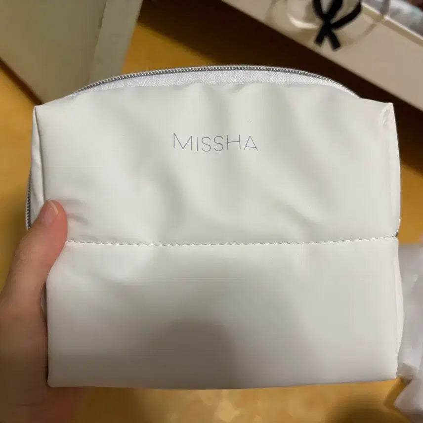 [BUNJANG] Padded Pouch / 패딩 파우치