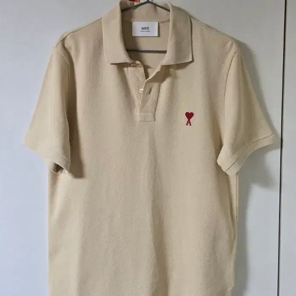 [BUNJANG] AMI Paris Small Heart Logo Polo Shirt Beige L / 아미 스몰  하트 로고 카라티 베이지 컬러 L