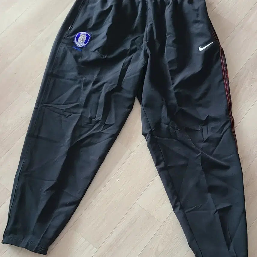 [BUNJANG] Nike South Korea 2004 Total 90 Reissue Replica Track Pants / 나이키 대한민국 국대 2004 토탈 90 리이슈 레플리카 트랙 팬츠 새상품 가격다운