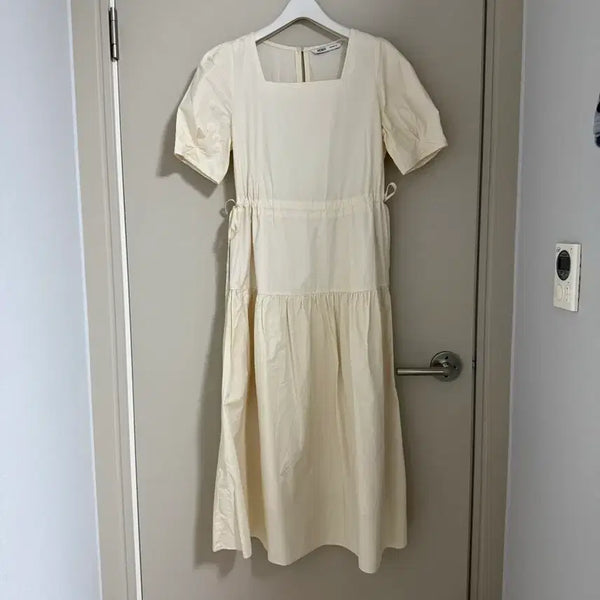 [BUNJANG] MIXXO Ivory Square Neck Long Dress / 미쏘 아이보리 스퀘어넥 롱원피스