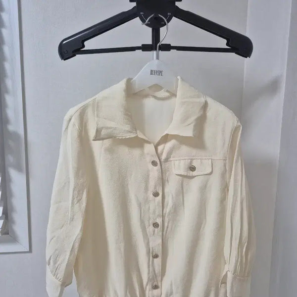 [BUNJANG] AK Incline Blouse / AK 엔클라인블라우스