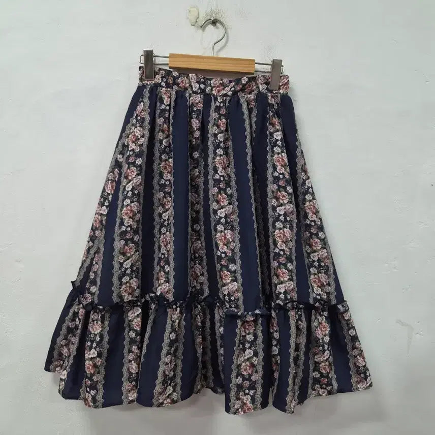 [BUNJANG] Axes Femme Floral Banding Long Skirt / axes femme 프로럴 밴딩 스커트