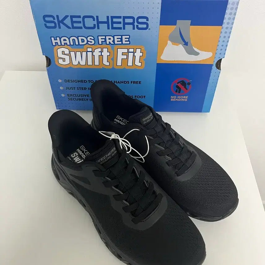 [BUNJANG] Skechers SwiftFit Hands-Free Black Sneakers / 스케쳐스 스위프트핏 핸즈프리 블랙 운동화 스니커즈