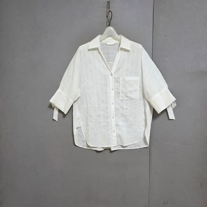 [BUNJANG] Aizbaba White Blouse Size 55 / 아이잣바바 흰색 블라우스 55  n7807
