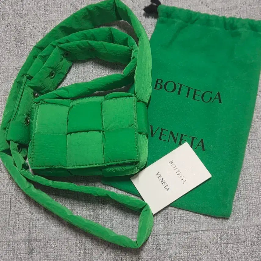[BUNJANG] Bottega Veneta Cassette Bag Green / 보테가베네타 카세트백 그린