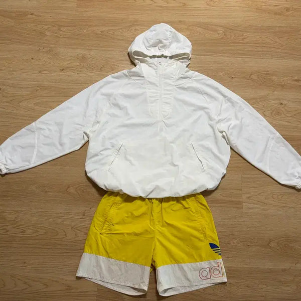 [BUNJANG] Mulawear Anorak Windbreaker & Adidas Woven Shorts Set (Size M) / 뮬라웨어 매장정품 아노락 바람막이 아디다스 반바지 셋트 M사이즈