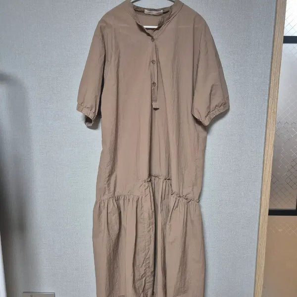 [BUNJANG] Beige Linen Blend Long Shirring Button Detail Dress / 바스락 롱 원피스