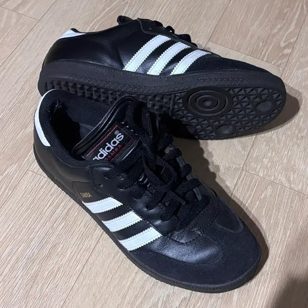 [BUNJANG] Adidas Samba Classic Shoes / ADIDAS SAMBA 아디다스 삼바 클래식 235