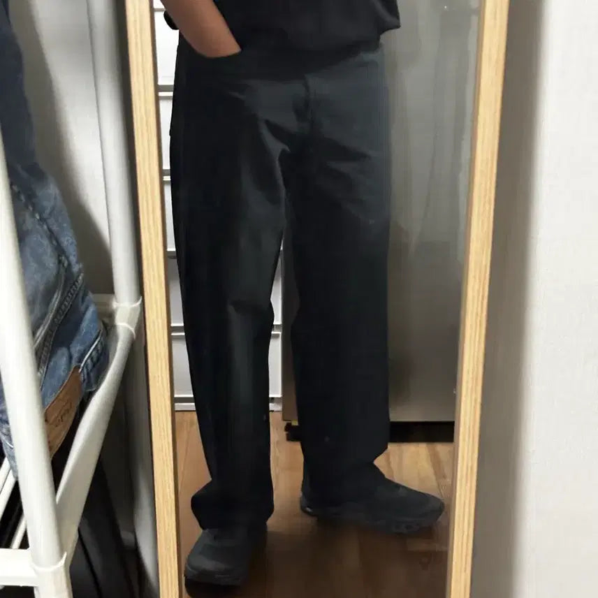 [BUNJANG] Lululemon Easy Five Relaxed Straight Pants Black Size 32 / 룰루레몬 이지파이브 루즈 스트레이트 팬츠 블랙 32