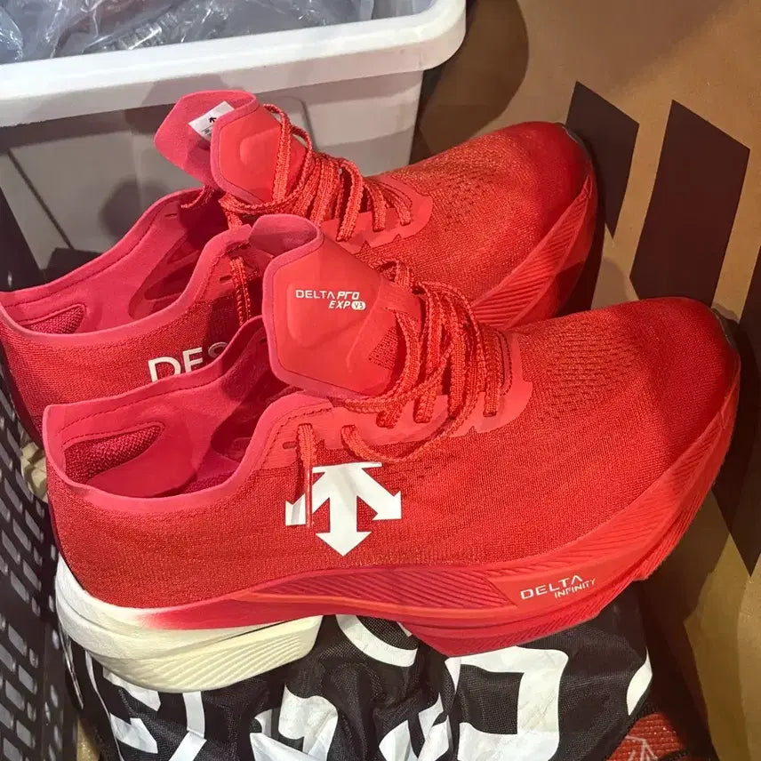 [BUNJANG] Descente Delta Pro Running Shoes 255 / 데상트 델타프로 런닝화 255 새상품