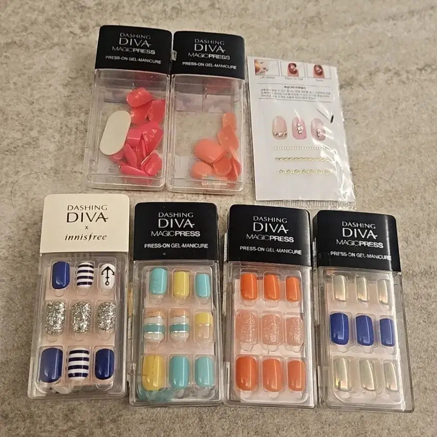 [BUNJANG] Dashing Diva Magic Press Nails 6 Set (Sealed) / (미개봉) 대싱디바 매직프레스 네일 6종 세트