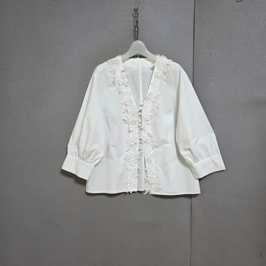 [BUNJANG] 8-Sleeve Lace Point Cardigan Blouse / 8부소매 레이스포인트 블라우스같은 가디건 F  n7814