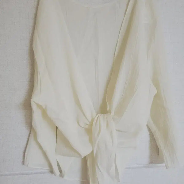 [BUNJANG] Women's Wrap Blouse - Ivory / [새상품] 여리여리 랩 블라우스