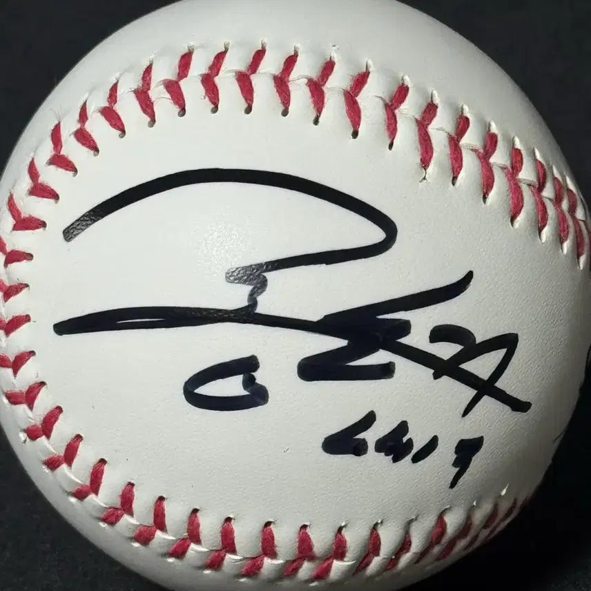 [BUNJANG] LG Twins Song Seung-gi Autographed Baseball (Skyline) / 엘지트윈스 송승기 친필 싸인볼(스카이라인)