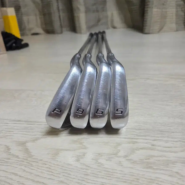 [BUNJANG] Bridgestone V300 5th Gen Iron Set (4-Piece) / 브리지스톤 V300 5세대 아이언 4개 저렴히 판매합니다