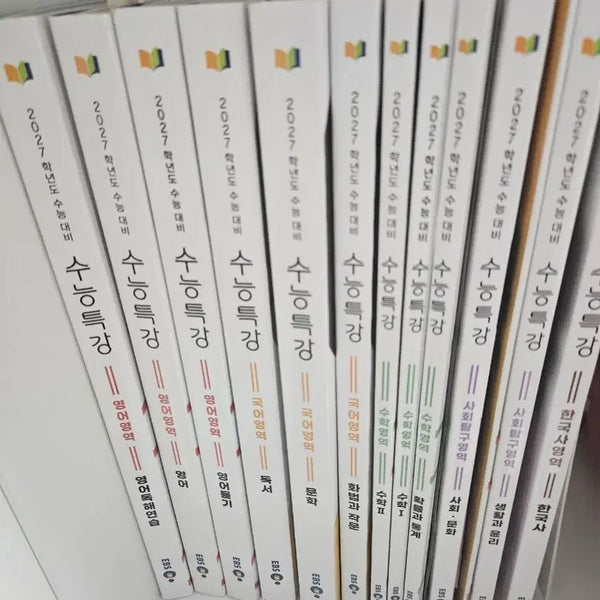[BUNJANG] 2027 Academic Year EBS "Special Lecture" Full Set (Korean, English, Math, Social Studies, Korean History) / 27 26 수특 전권 일괄 국어 영어 수학 사탐 한국사 사문 생윤