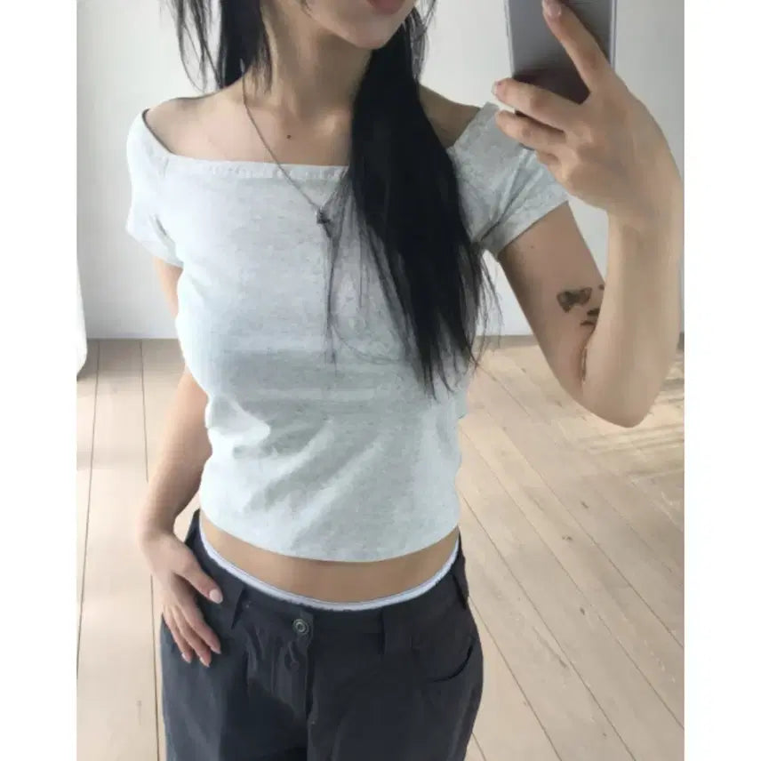 [BUNJANG] Easy Off-Shoulder Short-Sleeve T-Shirt Back Melange / 이즈이즈 이지 오프숄더 반팔 티셔츠 백멜란지