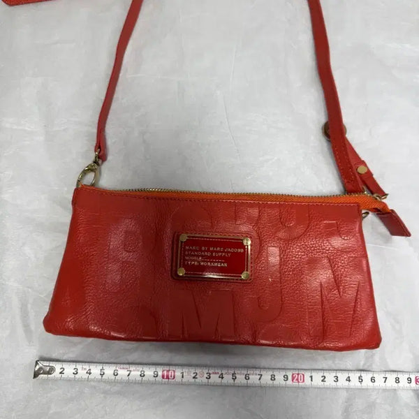 [BUNJANG] Marc Jacobs Embossed Leather Crossbody Bag Red / 마크제이콥스 가죽 엠보싱  크로스백 레드